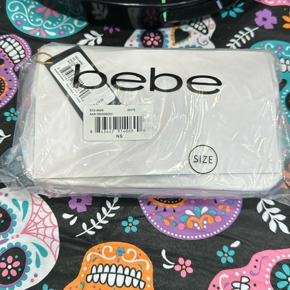 BEBE rain crossbody - Picture 2 of 4